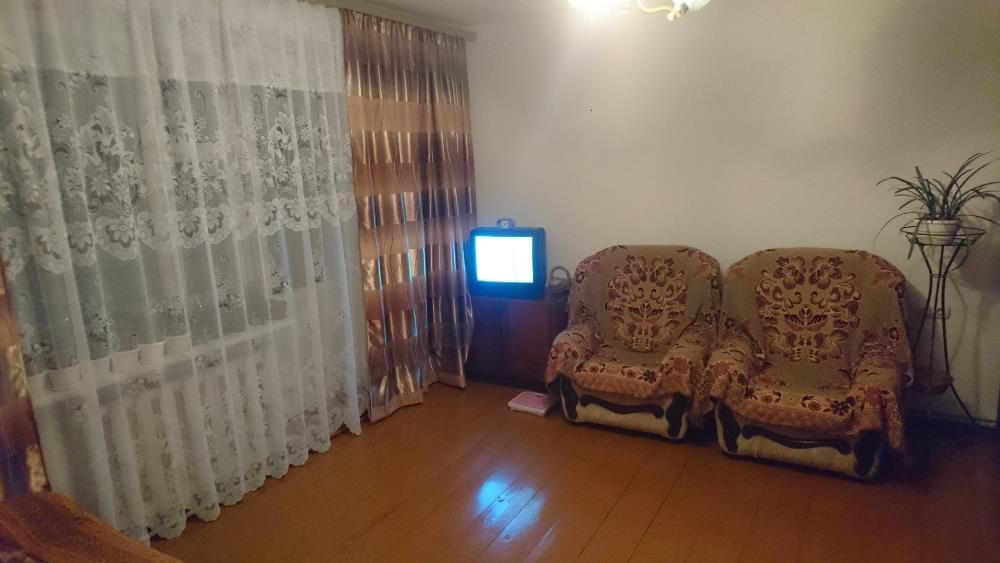 Продам квартиру. 10 хвилин до моря на авто.