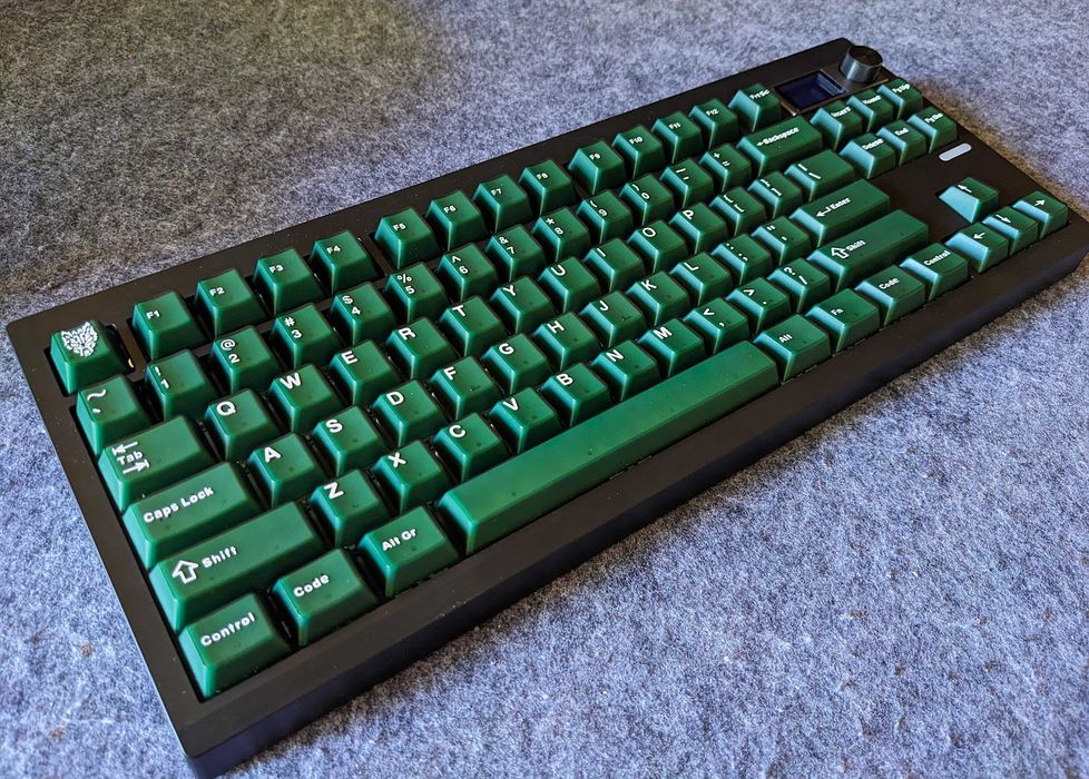 Кастомна механічна клавіатура GMK87