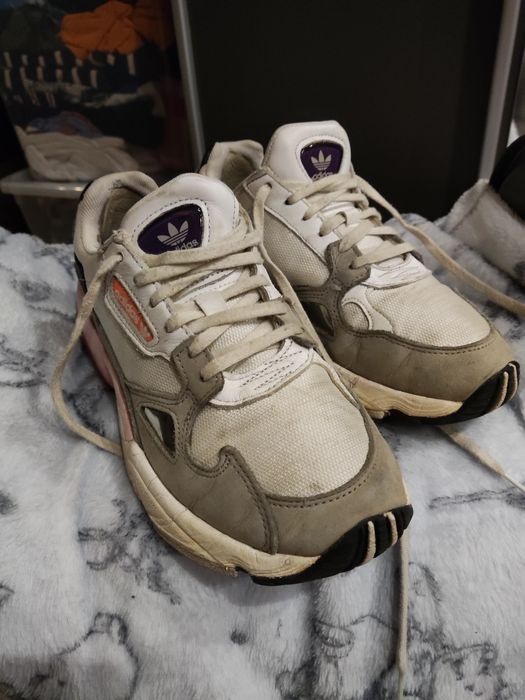 Buty sportowe adidas. Polecam