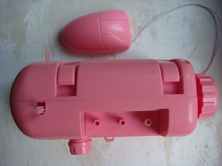 Дитяча швейна машинка рожевого кольору без батарейок