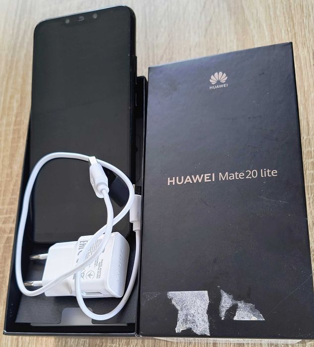 Telefon komórkowy Huawei Mate 20 lite. Smartfon