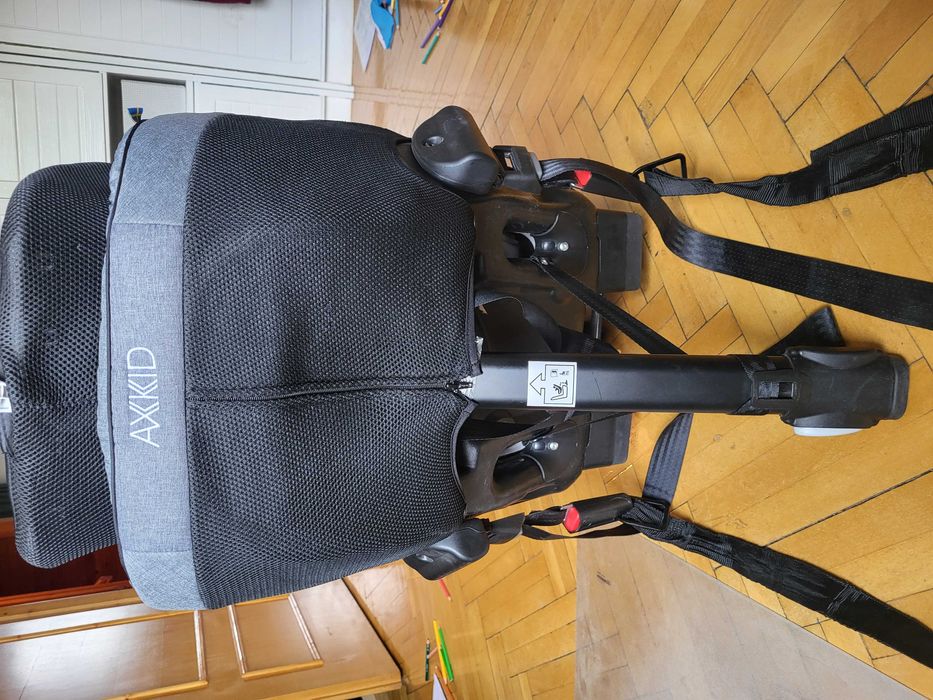Fotelik samochodowy Axkid Minikid 2.0 RWF 9-25 kg - bardzo dobry stan