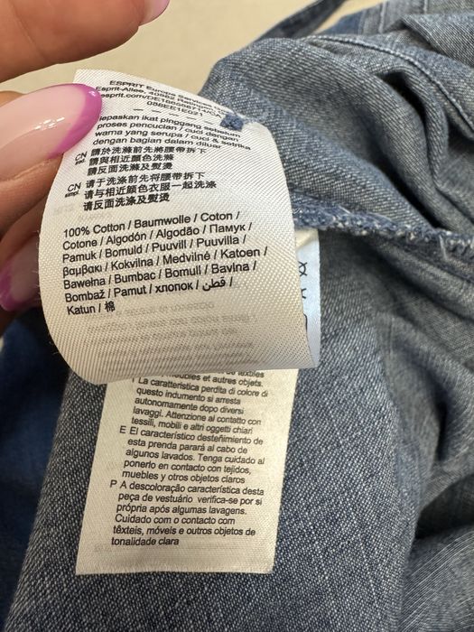 Jeansowa koszulowa sukienka Esprit wiązana w talii