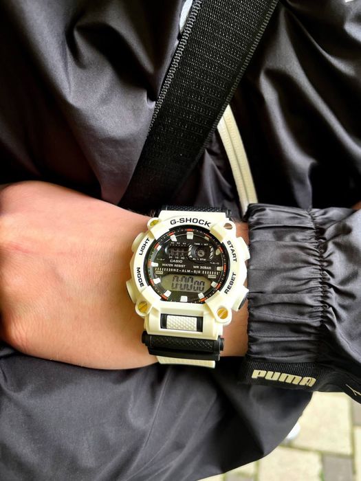 Годинник Casio G-Shock, діаметр 50мм, водозахист 3АТМ