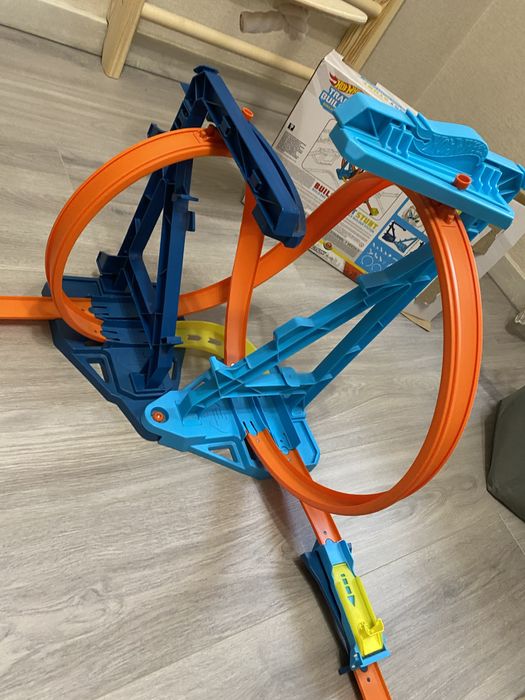 Хот Вілс Трек Безкінечна петля  hot wheels