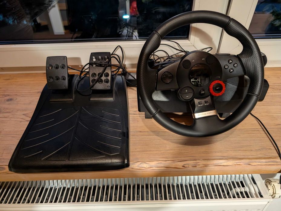 Kierownica Logitech Driving Force GT PC + Pudełko