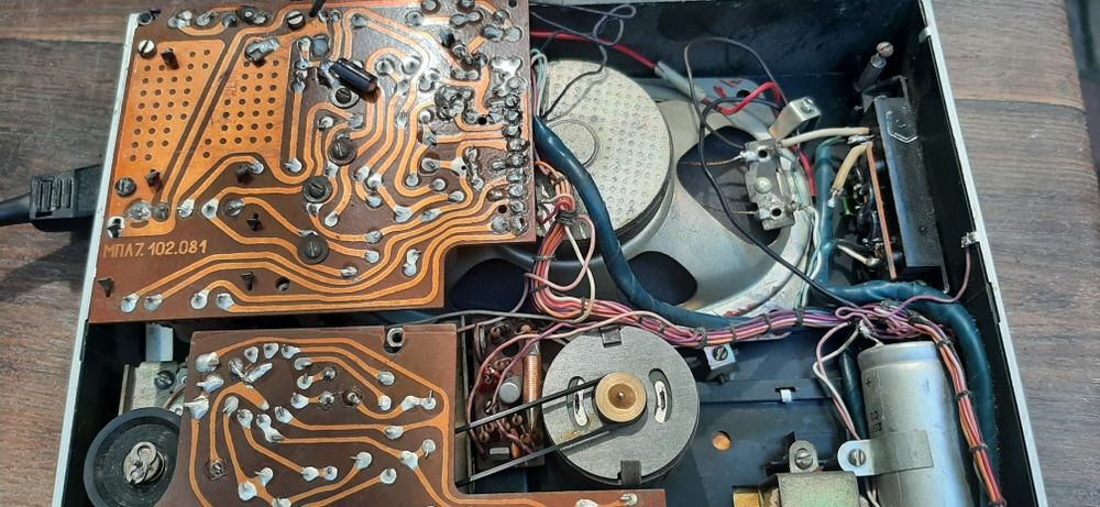 Магнитофон ВЕСНА 306