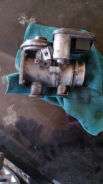 Przepustnica, klapa gaszącą BMW M57