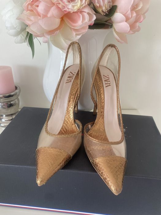 Czółenka transparentne Zara