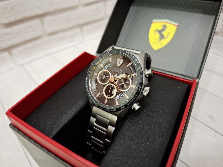 Чоловічий годинник хронограф Scuderia Ferrari