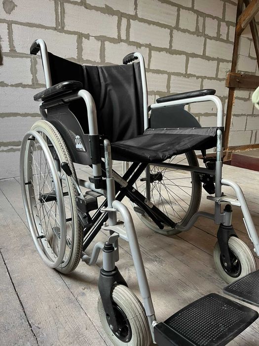 Wózek inwalidzki Delight 708, wzmocniony do 150kg