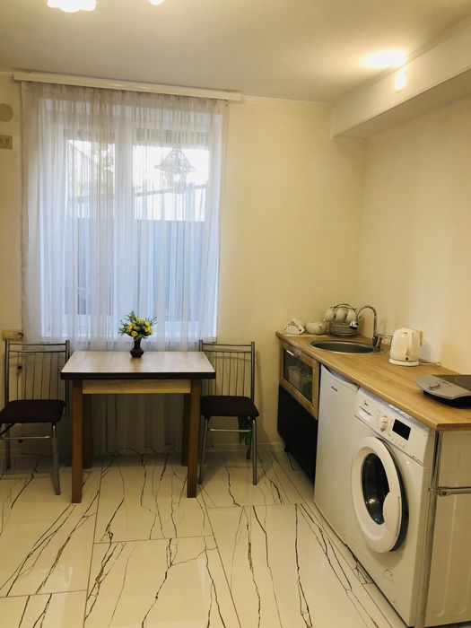 Стильная квартирка в центре города , без отелючения электичества!!!