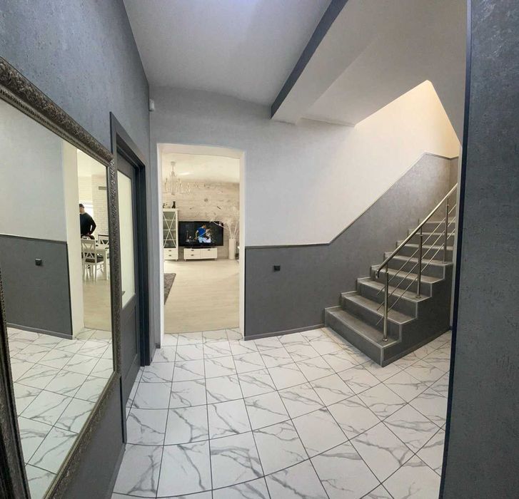 Продаж дому з якісним ремонтом 140 м2 Мархалівка