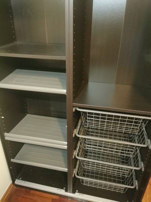 Roupeiro IKEA pax preto