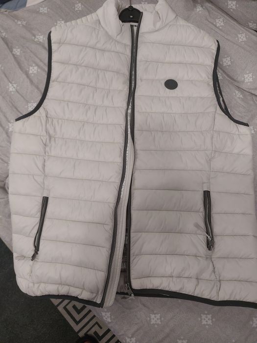 Kamizelka nowa firmy  Tom Tompson ]