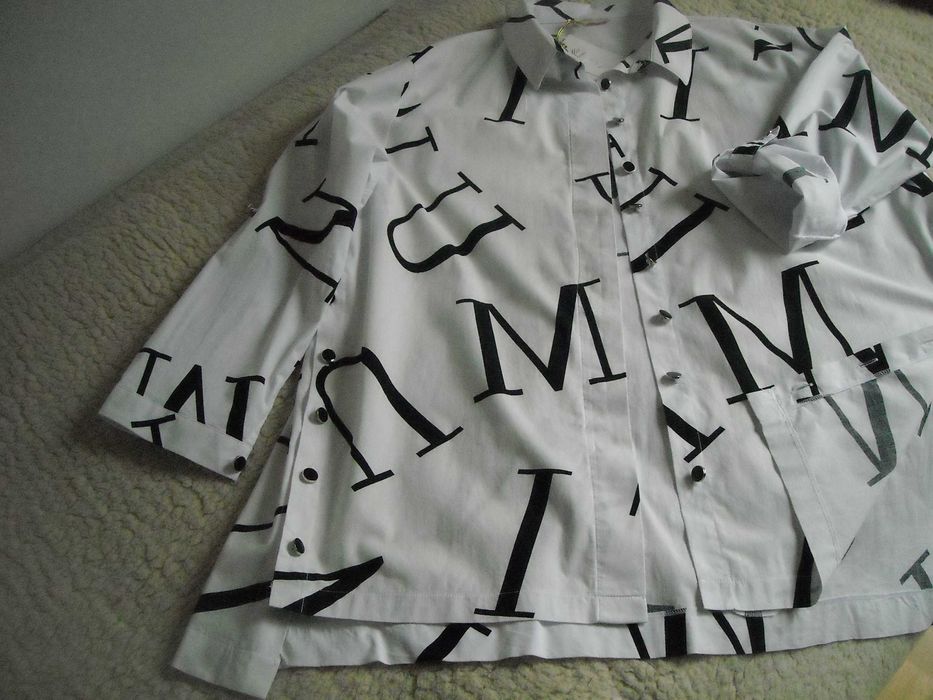 Bluzka z nadrukiem - nowa