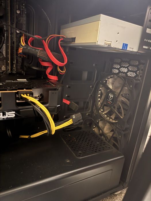 Игровой компьютер ,системный блок в сборе i3 10105f rtx 5060