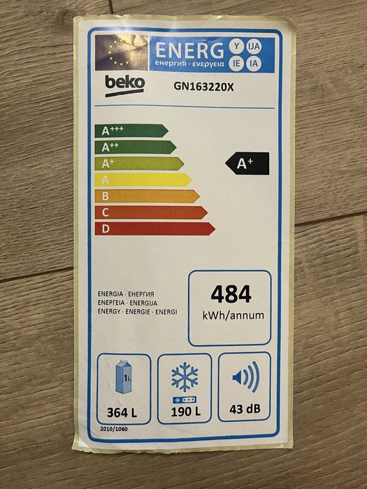 Lodówka typ side by side marki BEKO