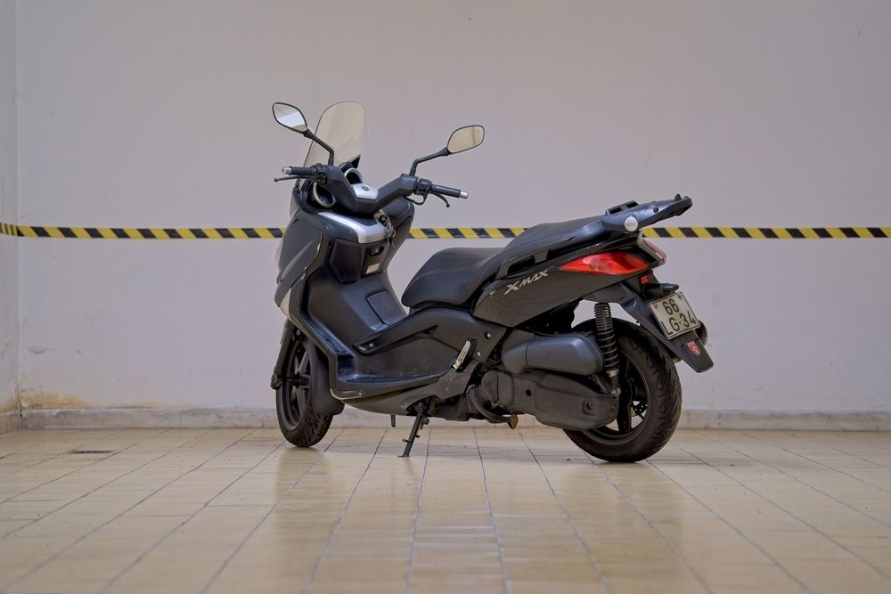 Yamaha X-Max 125