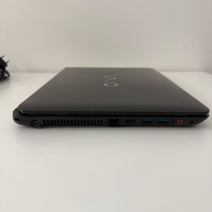 Portátil Sony VAIO (modelo SVF1421Z2EB)- Disco SSD