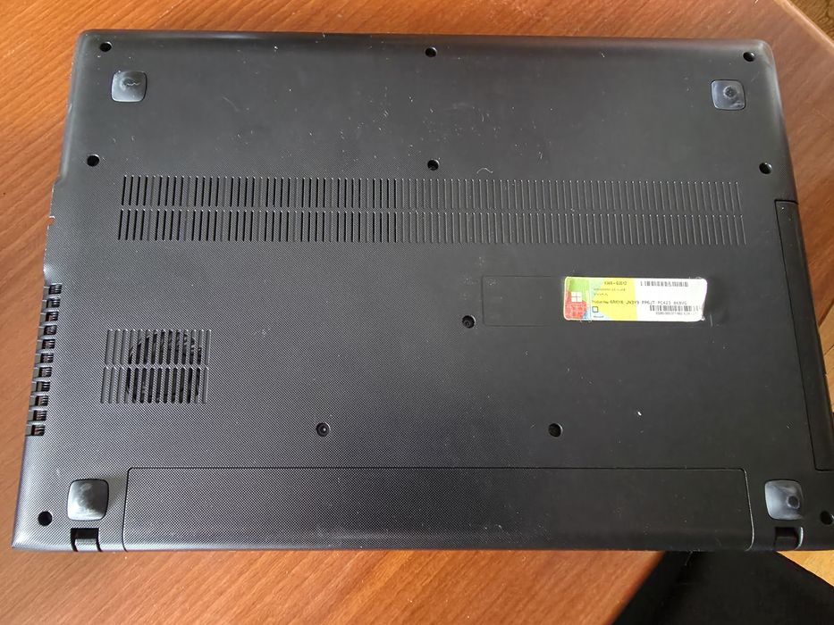 Laptop Lenovo 15,6 cala
