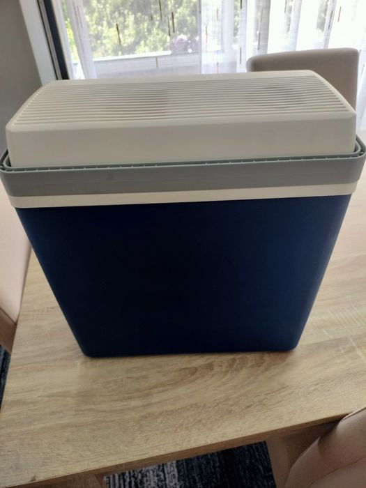 Geladeira para funcionar no automóvel