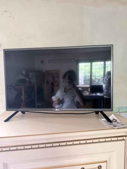 Телевізори LG 32” Full HD — 32LF560V. 42LN540V