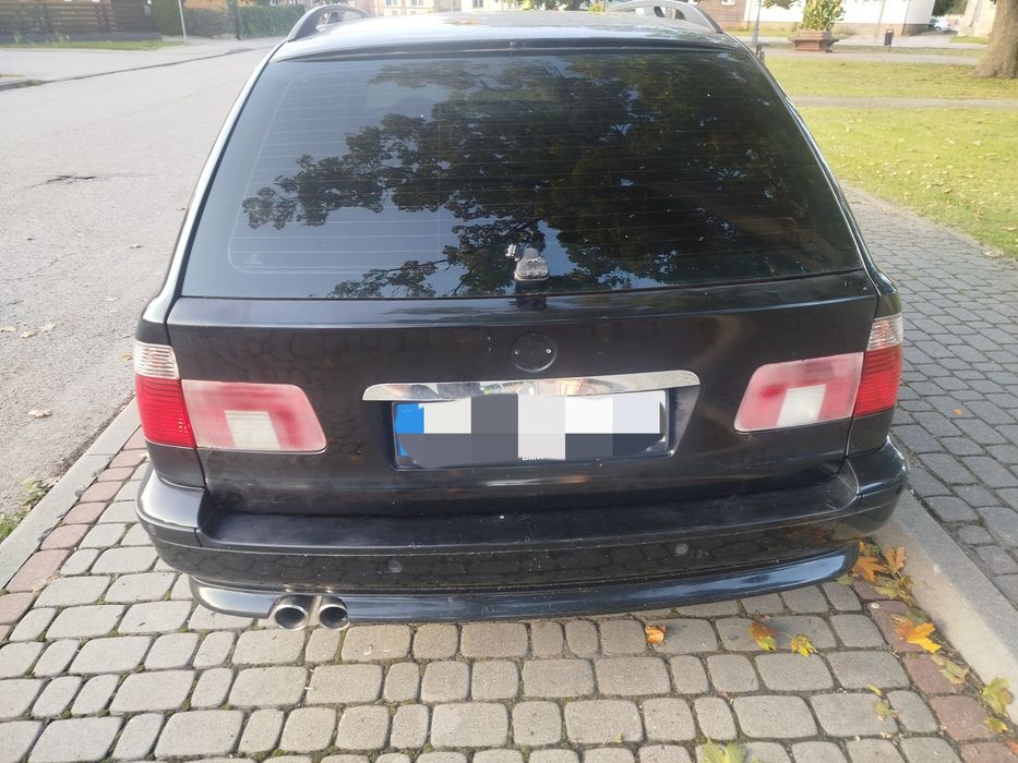 Hydroklapa BMW e39 touring, klapa bagażnika