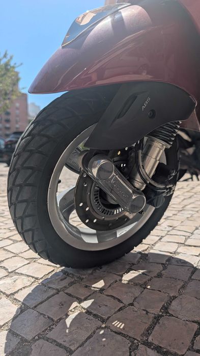 Vespa 125 Primavera Sprint – Edição Especial de Aniversário