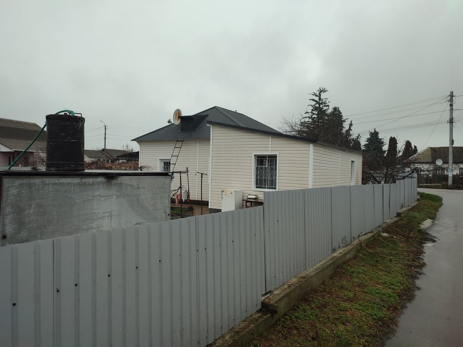 Продам будинок  вул. Польова 86 та 5 соток