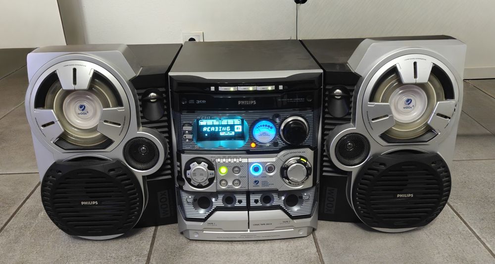 Aparelhagem Philips 240W MOD. C717 (Em bom estado)