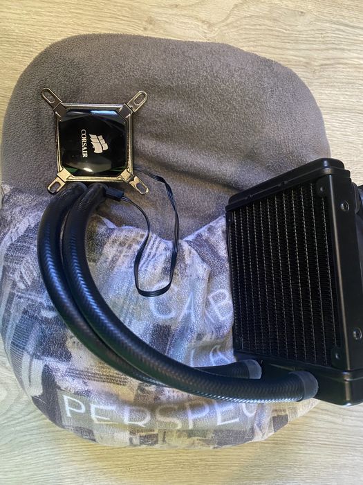 Corsair H60 Cooler64739684179203123