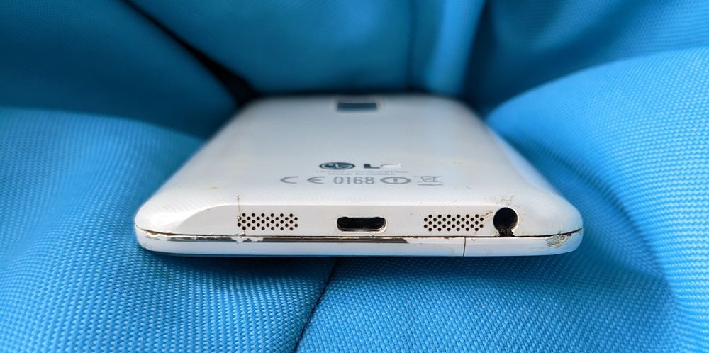 Смартфон LG G2 D802