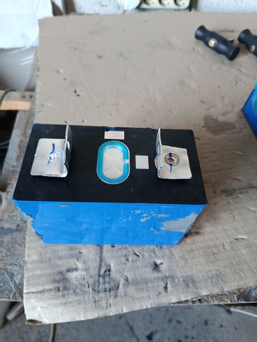 Li-ion аккумулятор 3,7 v  718 wh