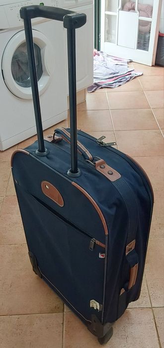 MALA DE VIAGEM DE PORÃO. Casa, Férias, Arrumação, Mudanças, Quarto.