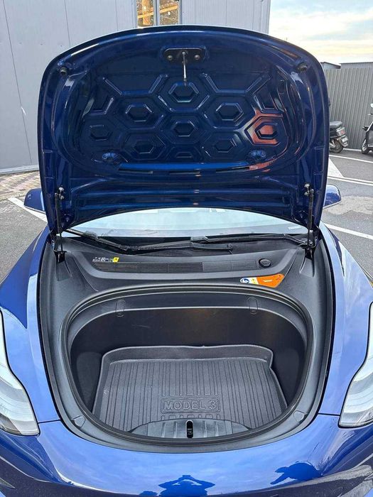 Продам Tesla Model 3 2020