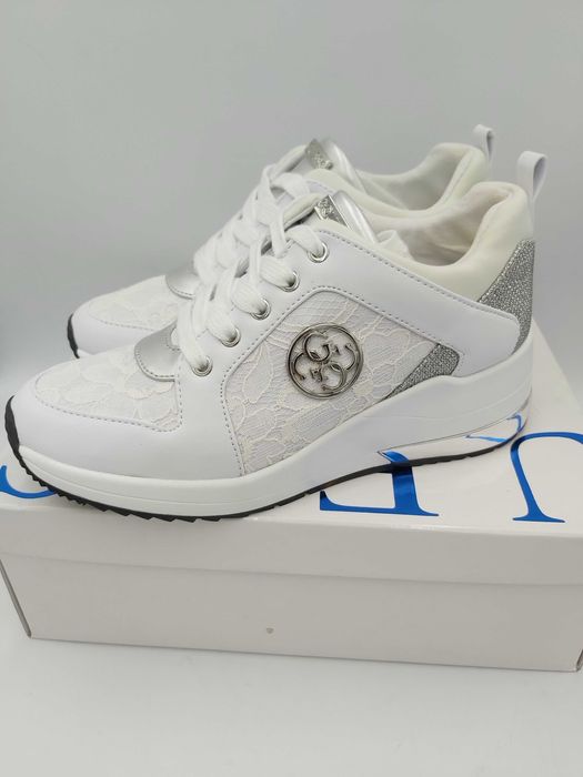 NOWE sneakersy GUESS białe koronka trampki rozmiar 38 platforma