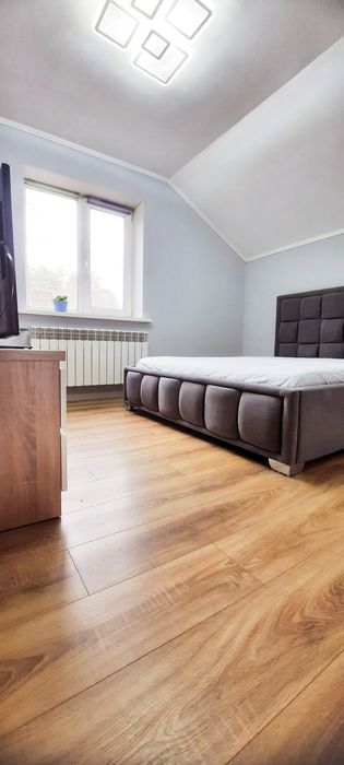 Продаж 2 поверхового Будинку. Власниця.