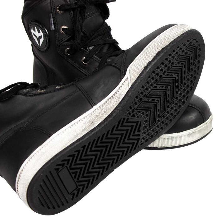 Botas Armure Merek Waterproof Black