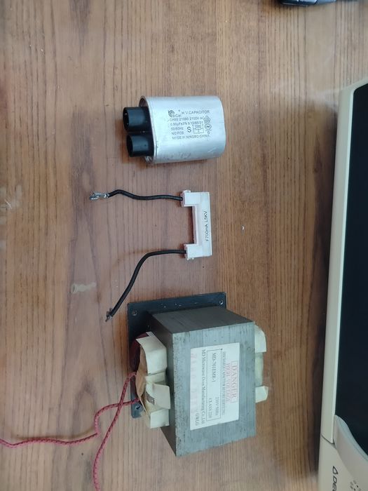 Запчастини робочі на мікроволновку