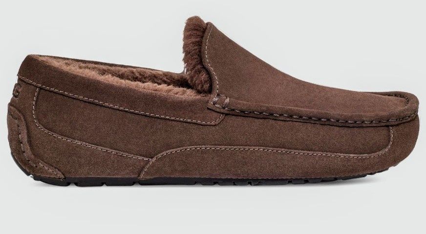 Sapato mocassim UGG 40 novo