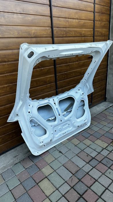 Кришка багажника, ляда tesla model y ev31278