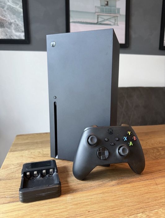 Xbox Series X 1 ТБ — Ідеальний стан, повний комплект
