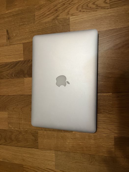 Macbook retina 13” 2015 128GB