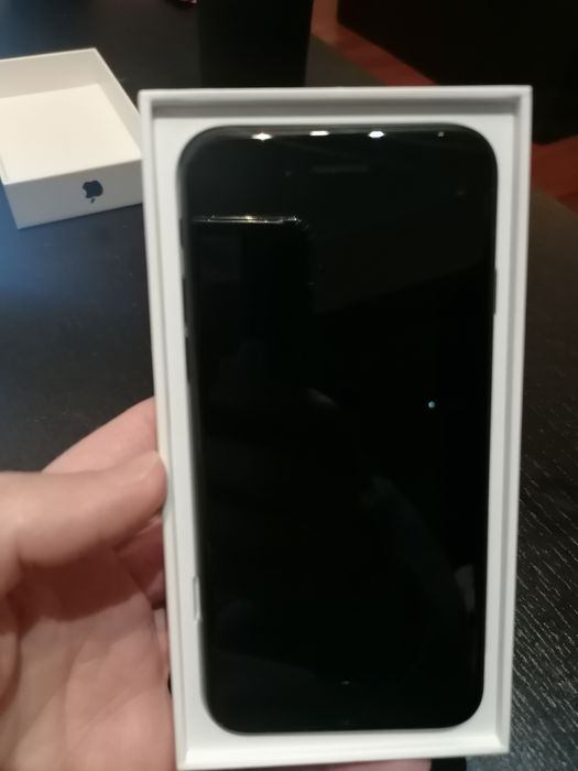 iPhone SE 256 GB, Lightly Used64739777956994122