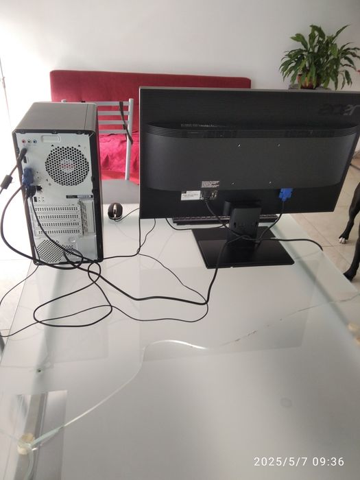 Torre HP Pavilion 590-A000NP . Monitor Acer V246 HL, teclado, Rato.