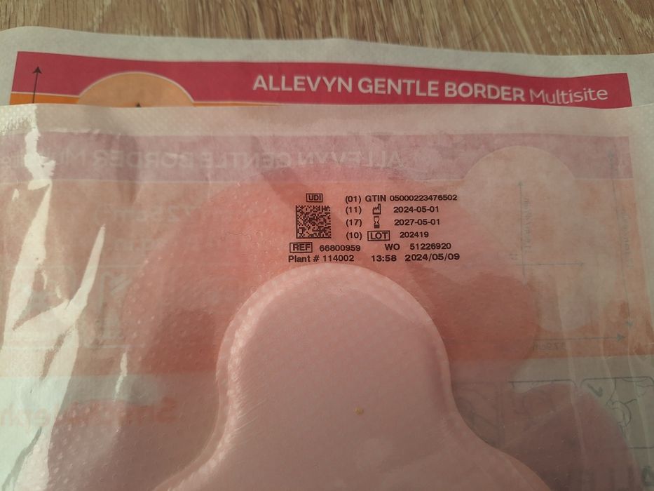 Plastry opatrunki piankowe Aquacel Allevyn gentle border multisite