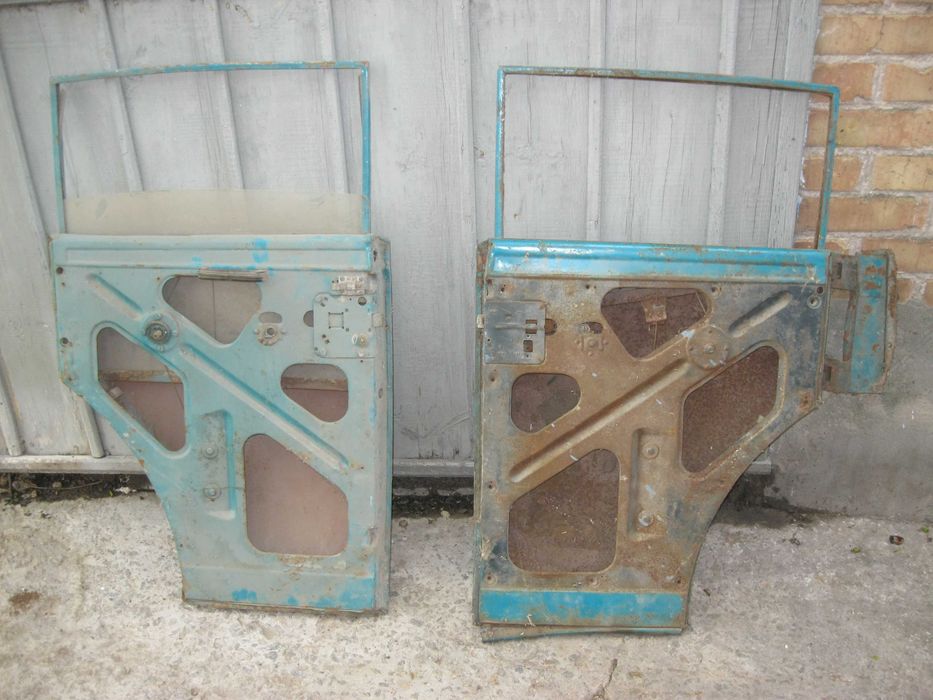 Москвич 400(401): Двери (и многое другое)