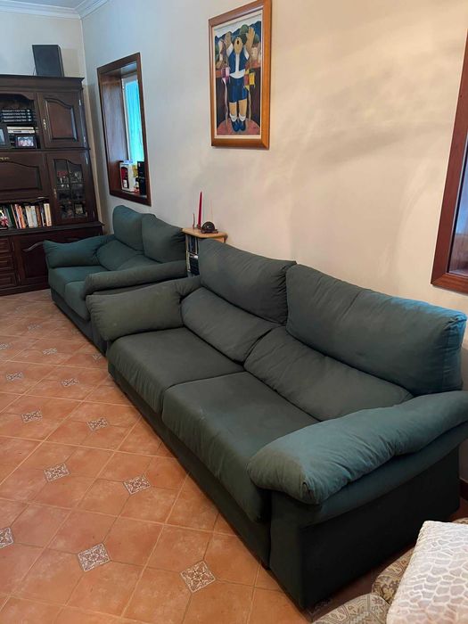 Sofás Verde Escuro Vila Nova De Famalicão E Calendário • OLX Portugal
