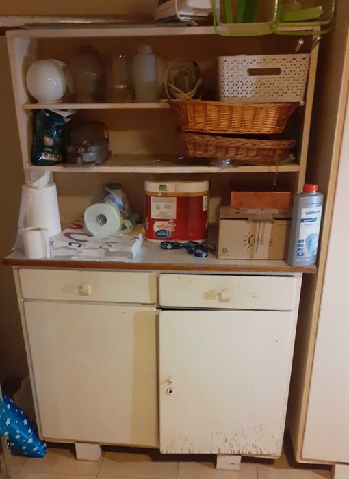 Stara szafka kuchenna  kredens z lat 50-tych PRL